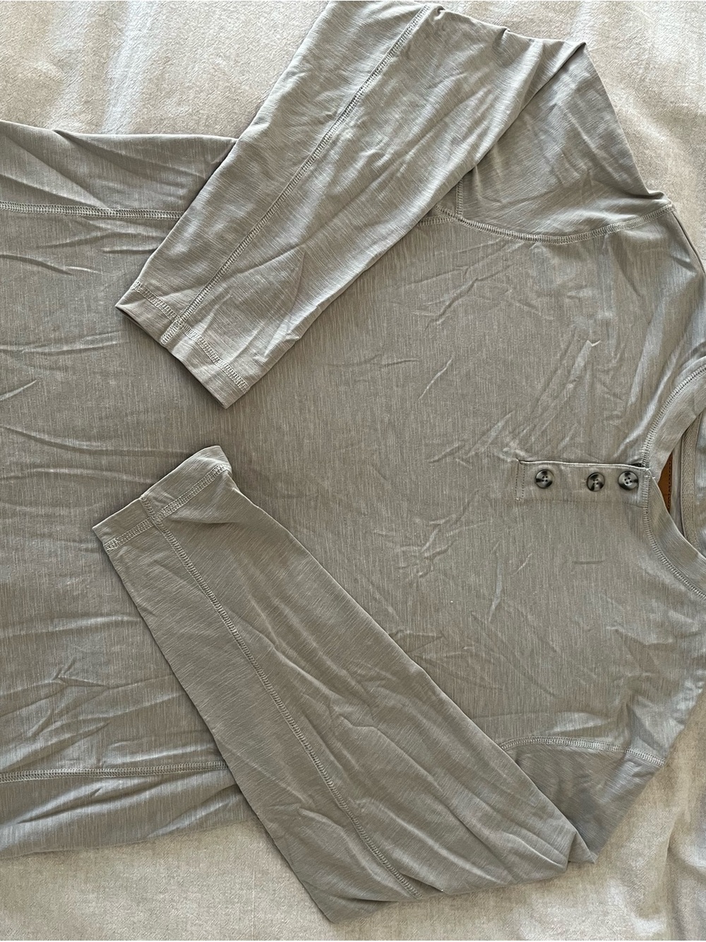 Men's Long Sleeve Venado Shirt in Light Gray - Classic Comfort
